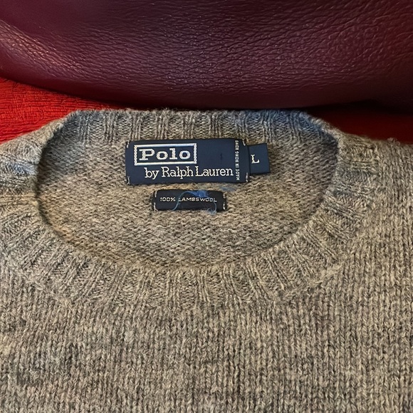 Sweaters - Picture 15 of 15